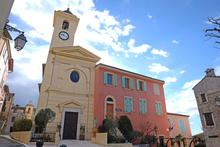 Messes en l’église de Falicon au mois de Juillet et Août