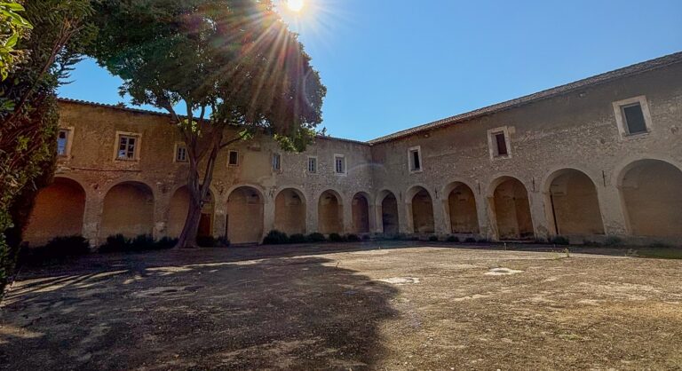 Visite guidée du monastère de Cimiez